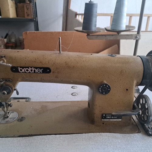 Brother professional sewing machine used for heavy fabrics