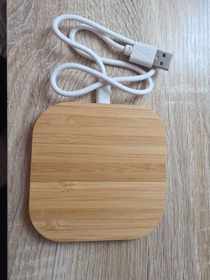Android wireless charger new with micro USB and Type C, wooden base