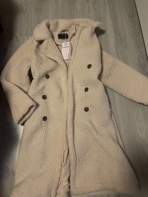 Teddy coat new with tag, beige