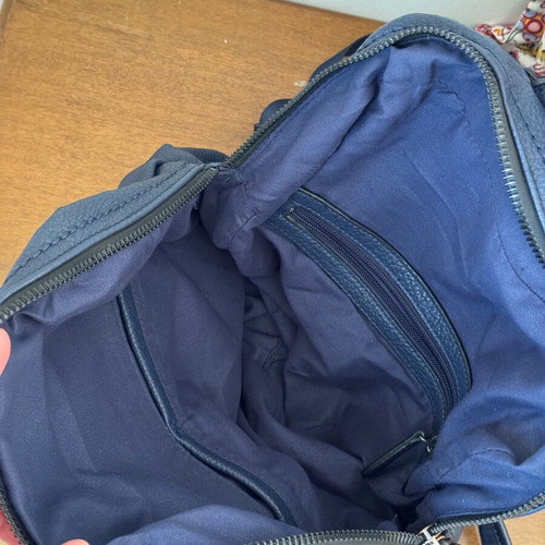 Leather backpack like new, blue
