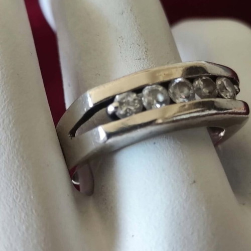 Silver ring 925 with zircon and gift ring, like new