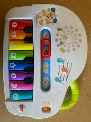 Fisher Price Piano like new, fully functional