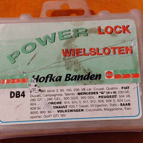 Powerlock wheel locks set used with key