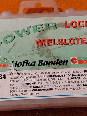 Powerlock wheel locks set used with key