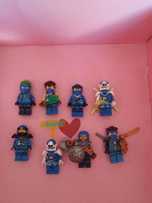 Jay Minifigs like new, set of 8 pieces