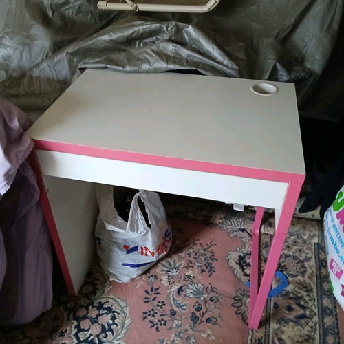 Desk with drawer like new