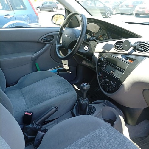 Ford Focus 1999 1600cc used, manual, 100 hp, Alpine radio-cd