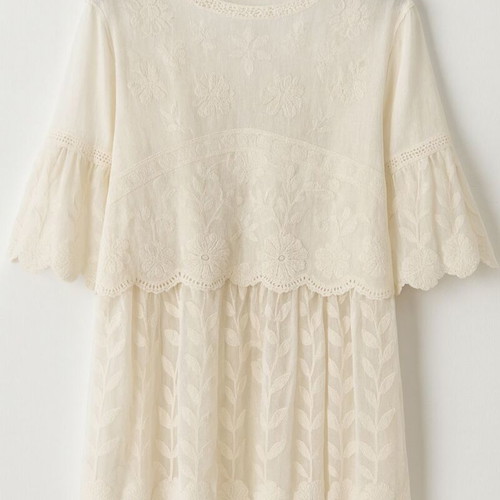 Ecru lace blouse new with embroidered flowers, size Large