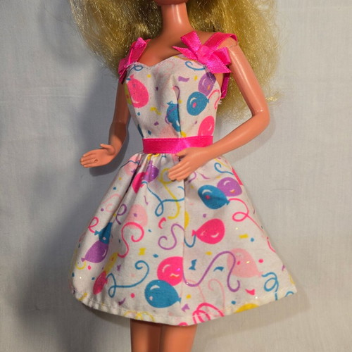Birthday Party 1997 Barbie dress like new - 28,00 - Vendora.cy Birthday Party 1997 Barbie dress like new - 28,00 - Vendora.cy