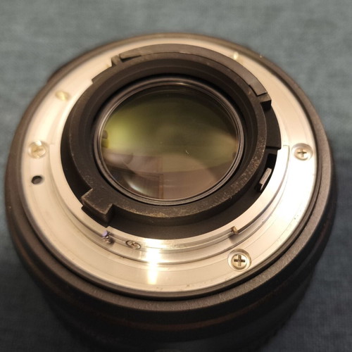 Nikkor AF-S 50mm f/1.8G Nikon F lens like new