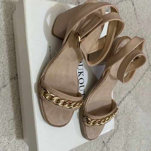 Ellie Voukouti beige sandals with gold chain size 36 like new