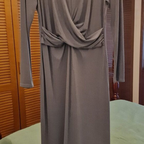 Draped dress with long sleeves Medium like new, gray