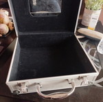 Cosmetic organizer case like new, silver