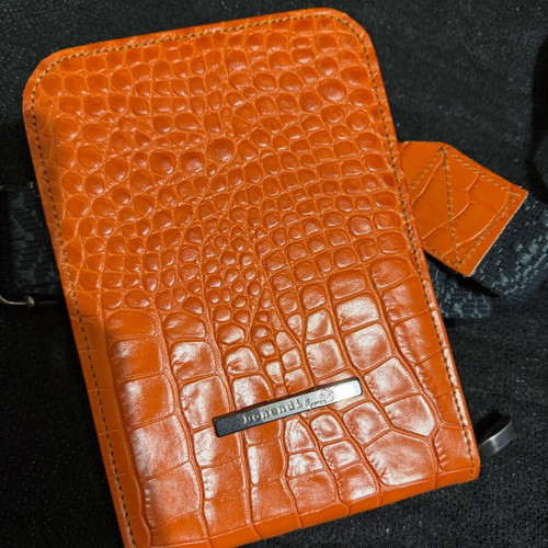 Bonendis leather phone case new with strap