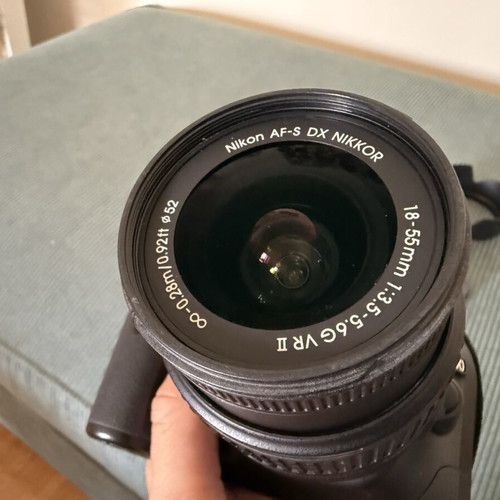 Nikon D5200 DSLR with AF-S DX 18-55mm VR II lens, like new