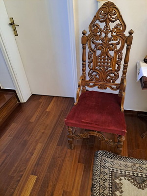 Ξυλόγλυπτες καρέκλες μεταχειρισμένες, σετ 2, αντίκες με βελούδινο κάθισμα