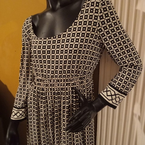 Next midi dress with elastic waist, black and white geometric pattern, UK 16 EUR 44