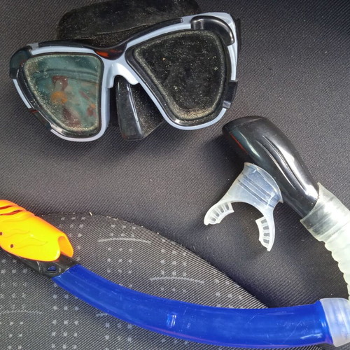 Mask and snorkel used, set