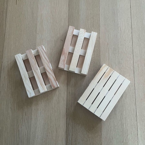 Set of 3 mini pallets like new, multipurpose