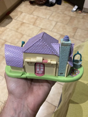 Polly Pocket Disney Minnie's Surprise Party House 1995