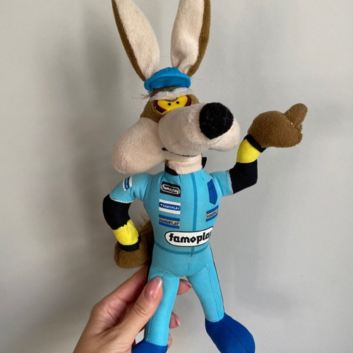 Wile E Coyote vintage plush toy 1990s used, racer outfit