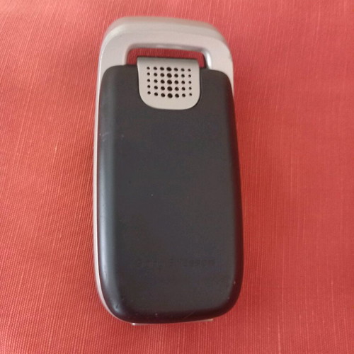 Sony Ericsson Z520 used, blue, functional without charger