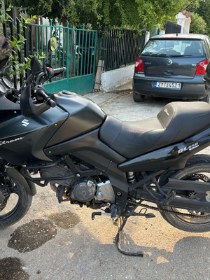 Suzuki DL 650 V-STROM μεταχειρισμένο, μαύρο, 2008, 177.000 km