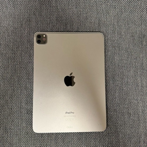 Apple iPad Pro 11-inch 4th generation 128GB Space Gray like new