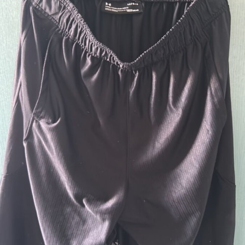 Under Armour Sorts Basketball shorts glossy black size L new