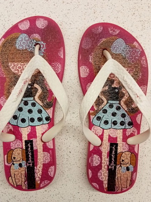 Σαγιονάρες Ipanema μεταχειρισμένες, μέγεθος Eur 29/30, ροζ πολύχρωμες