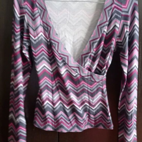 Women's blouse used with neckline, striped, one size