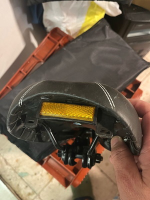 Anatomical bicycle saddle like new