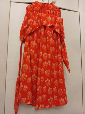 Karavan set, red and orange