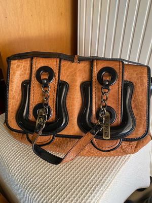 Fendi B Bag handbag like new, brown and black leather