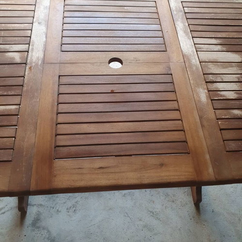 Wooden extendable garden table used, 150–200 × 90 cm
