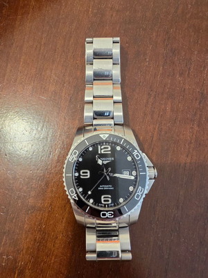 Longines HydroConquest wristwatch, black, full set