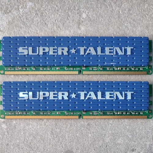 Supertalent 2GB DDR2 memory kit used, 2x1GB DDR800