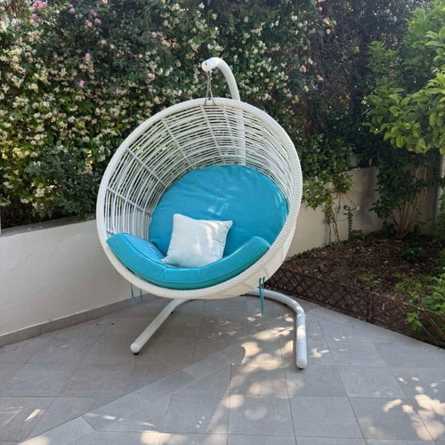 Outdoor swing chair used with iron base and removable cushions