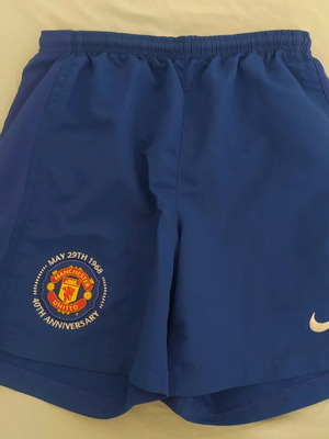 Nike Manchester United къси панталони за момчета, нови, 10-11 години