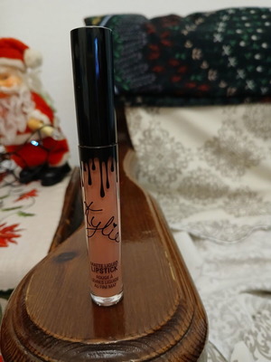Kylie liquid matte lipstick σαν καινούργιο