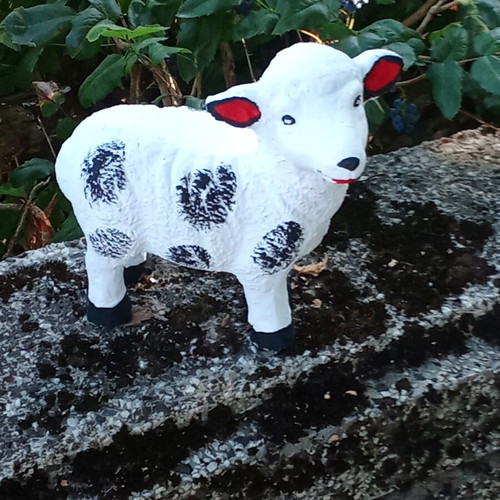 Handmade garden figure new, weather resistant