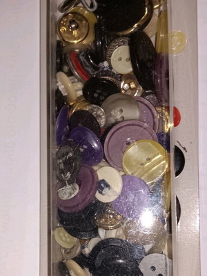 Button pack used, assorted sizes and colors