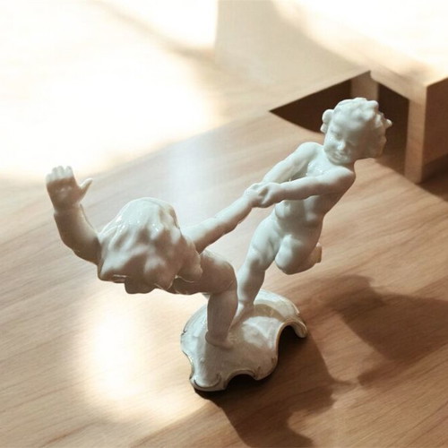 Porcelain Cherubs sculpture Hutschenreuther Karl Tutter like new