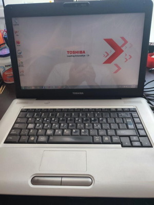 Toshiba Satellite L450D σαν καινούργιο, 4GB RAM, 500GB αποθήκευση, 15,6 ίντσες