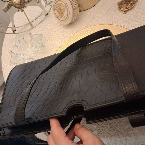 Large black leather shoulder bag like new