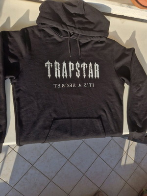 Trapstar hoodie black XL like new