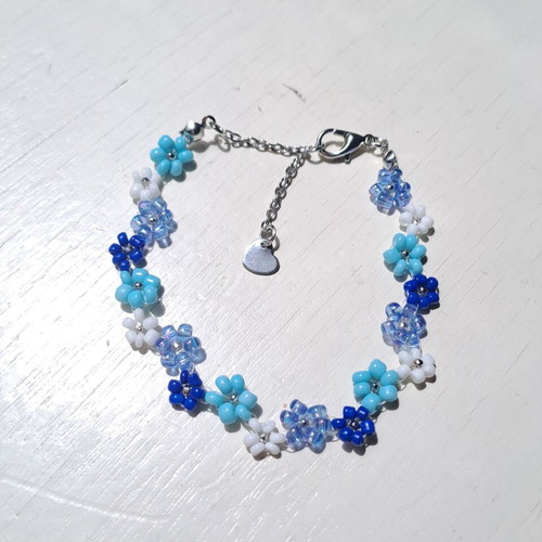 Women's bracelet handmade, new, blue and turquoise