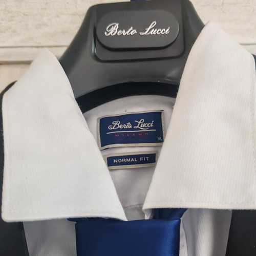 Bertolucci Milano men's suit new, size 58 with vest, shirt, tie and pocket square