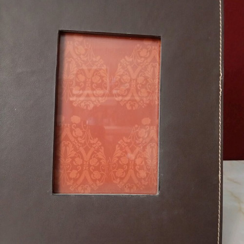 Photo frame with dark brown leatherette like new