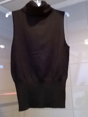 MNG Black Sleeveless T-shirt Size S in Very Good Condition
